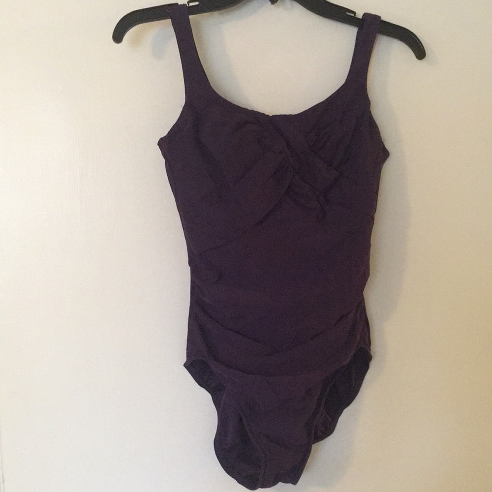 Lands end 1 piece swimsuit eggplant purple size 8